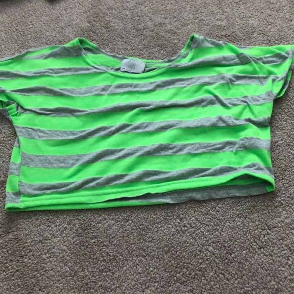 Grew and gray stripped crop top